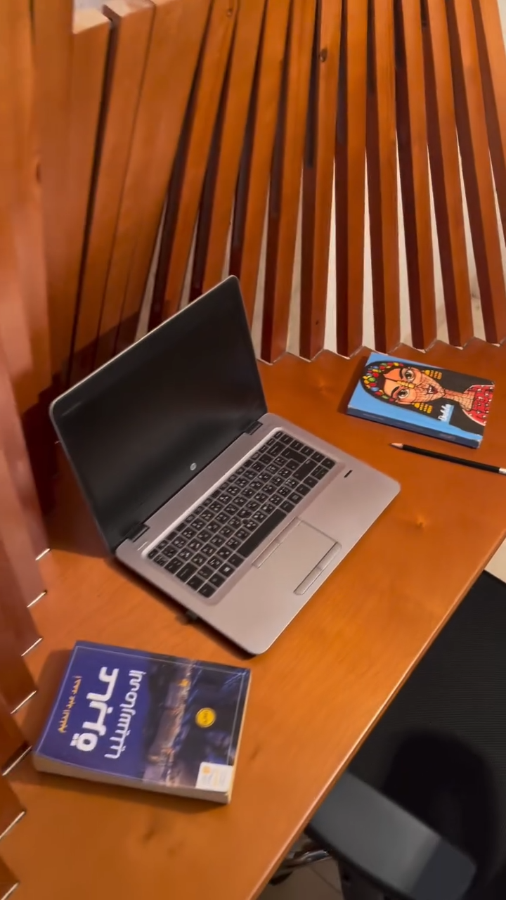 Smart desk
